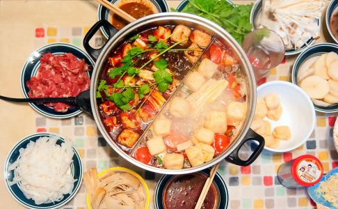 他跨界做出6個餐飲公司，又要通過3大渠道攪局食材業(yè)！