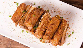 羊肉湯、羊蝎子、牛腩煲、小炒黃牛肉……爆款頻出，看預(yù)制菜玩家們?nèi)绾巍芭胙蛟着！?/>
                </div>
                <div   id=